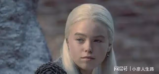 一口氣看5集,以為顏值撲街實際越播越火,《龍之家族》真的頂