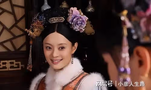 乾癟凹陷、發福老態,當紅女星的近期生圖,讓我看到了人間真實