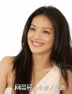 67歲的林青霞,46歲的舒淇,這些自帶鬆弛感的女星,才是美的典範