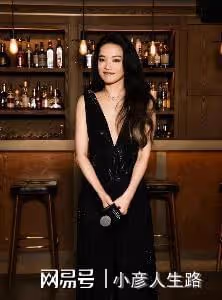 67歲的林青霞,46歲的舒淇,這些自帶鬆弛感的女星,才是美的典範