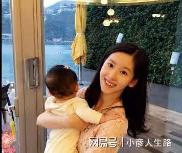 劉強東官宣喜訊,與妻子二胎寶寶即將出生,章澤天更新朋友圈回應
