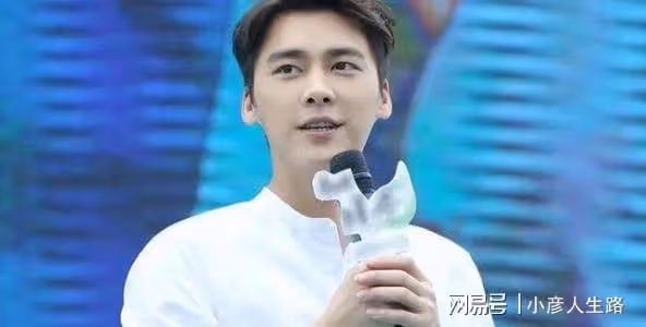 李易峰糊了，模仿者卻有了市場，光明正大地開直播賺人氣