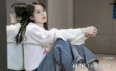 於正曬與袁冰妍合影,兩個人目前關係比較好,對袁冰妍有兩個好處
