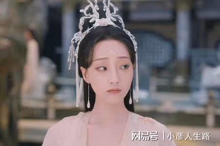 一個特效值3億,服化道與演員神仙搭配,羅雲熙卻因劇情注水背鍋