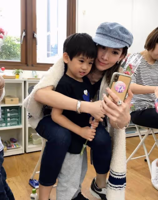 陳若儀更新動態透露林志穎近況,一舉動被猜懷四胎,本人發聲否認