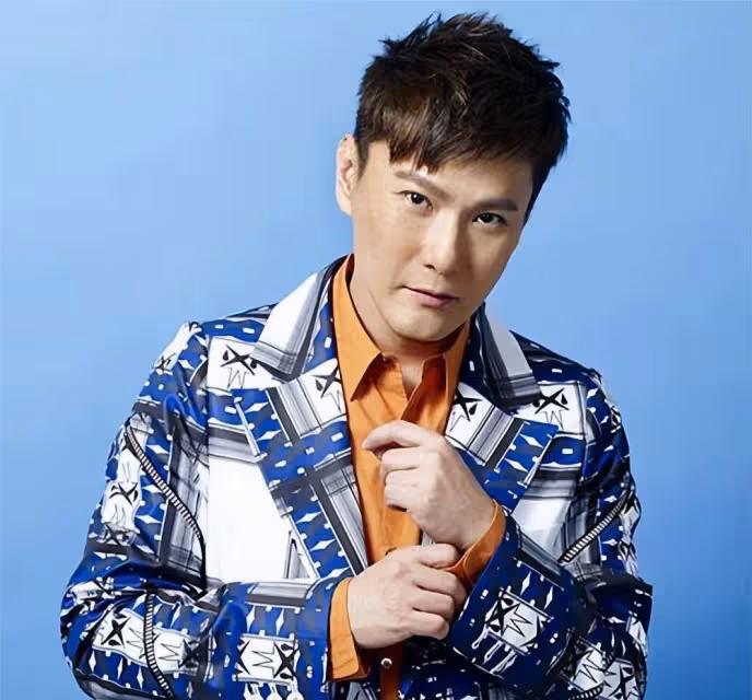 4位曾經叱吒風雲的華語歌手,有的在縣城唱歌,有的被選秀淘汰