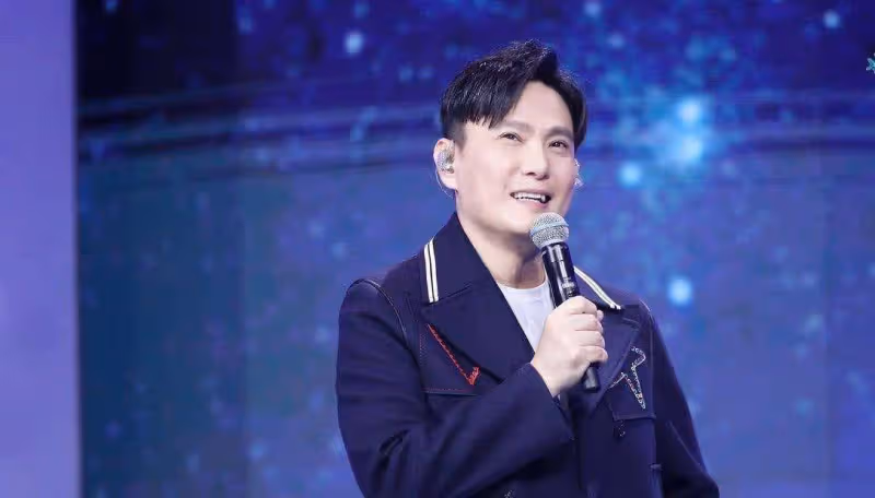 4位曾經叱吒風雲的華語歌手,有的在縣城唱歌,有的被選秀淘汰