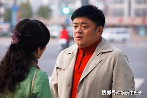 低調隱瞞30多年,這倆明星竟是父子,怪不得長得這麼像