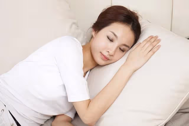 自述：和男老師之間的禁忌之戀，讓我迷失了自己，痛不欲生