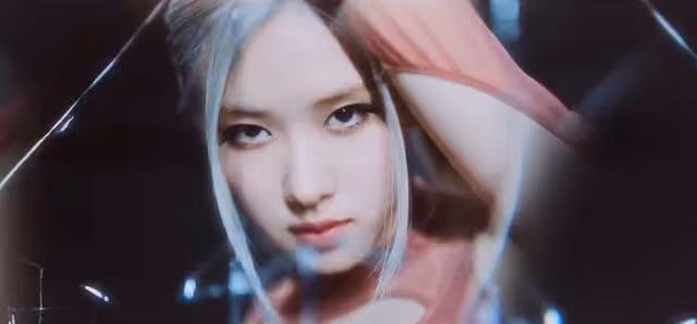 單曲創吉尼斯兩項紀錄，IU公開表示想與她合作，朴彩英有多強？