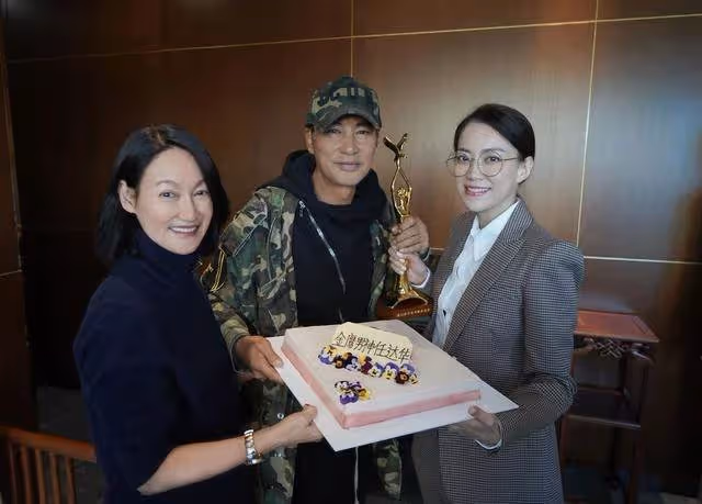 任達華與琦琦結婚23年仍像熱戀中,對太太的寵愛多年來始終如一