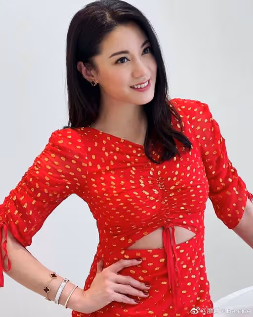 TVB前花旦為圈中忘年交補過生日!兩人多次合作,相差24歲似姐妹