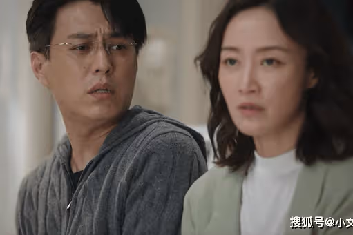 《底線》被20年的閨蜜拉黑，李小樂的心酸，才是她變世俗的真相