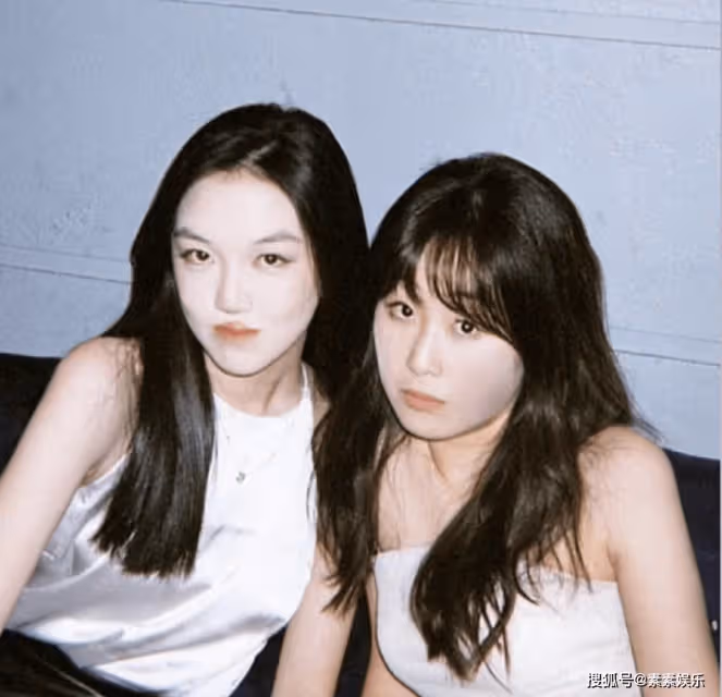 李嫣氣質變得像一個明星,化濃妝參加聚會個性十足