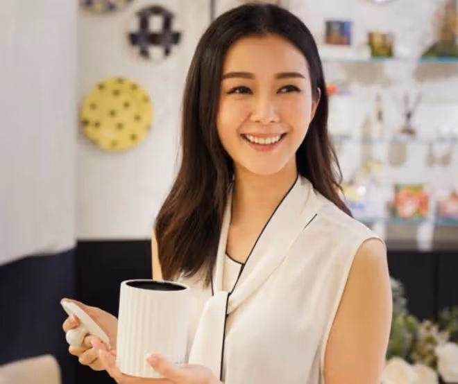 30歲港姐宣布離開TVB!劍橋大學畢業,已跳槽跨國公司任商業顧問