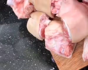 美容養顏，玉米豬腳湯