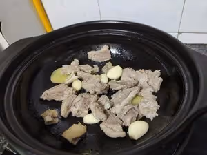支竹牛腩煲