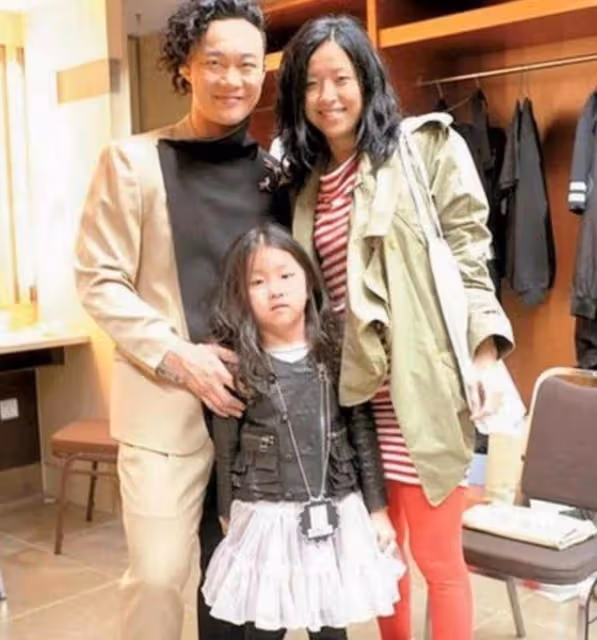 身材高挑不輸超模！陳奕迅18歲愛女罕見曝光，高冷外表像極媽媽