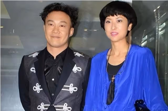 身材高挑不輸超模！陳奕迅18歲愛女罕見曝光，高冷外表像極媽媽