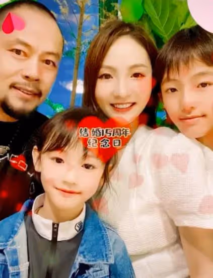 晉松太有福氣了,長相五大三粗卻娶美艷小嬌妻,兩個兒女顏值超高