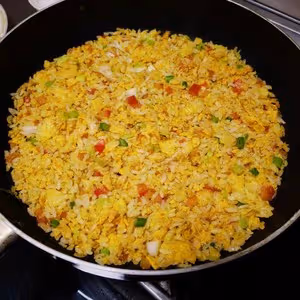 5分鐘快手黃金蛋炒飯