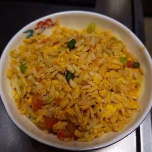 5分鐘快手黃金蛋炒飯