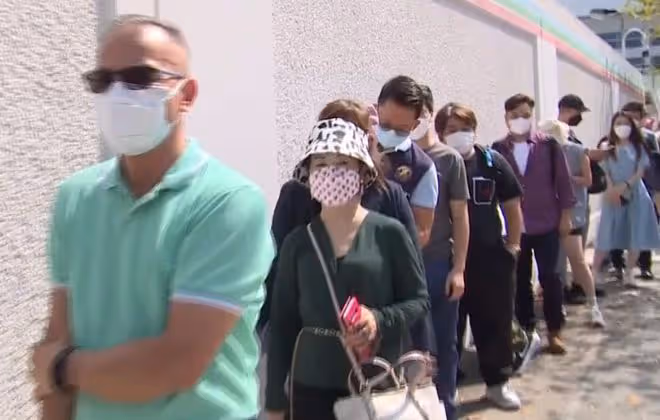 TVB舉辦《中年好聲音》!吸引500人參賽,不乏滿頭白髮的大叔大媽