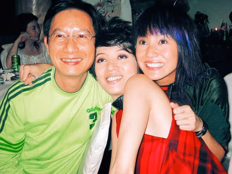 他曾陪了梅艷芳21年!「穿上他的婚紗」辦一場自己的婚禮 親眼看她離世傷心欲絕:今71歲仍未婚