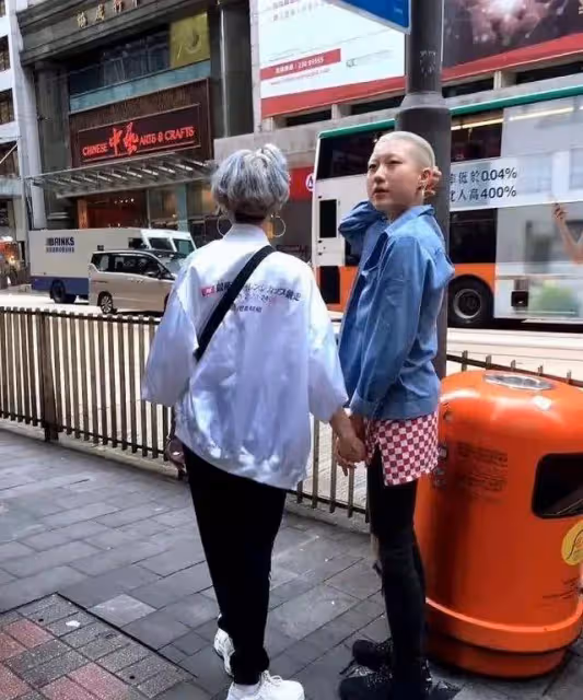 都是成龍孩子 為啥他對林鳳嬌兒子和吳綺莉女兒的態度差別那麼大