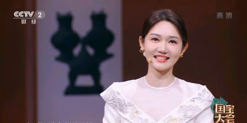 央視《國寶大會2》唯獨龍洋主持大梁，能堅持看一集的才是真粉