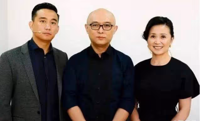 有種驚艷叫孟非女兒，23歲顏值如此高，連郭德綱都要爭當「親家」