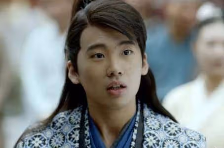 有種驚艷叫孟非女兒，23歲顏值如此高，連郭德綱都要爭當「親家」