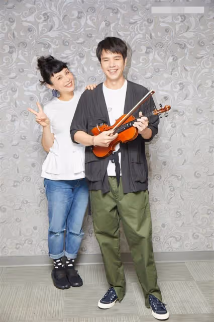 39歲金曲歌后疑離婚!被曝與老公分居0交集,男方沿路灌酒顯落寞