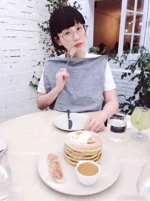 39歲金曲歌后疑離婚!被曝與老公分居0交集,男方沿路灌酒顯落寞