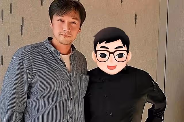 39歲胡歌近照曝光，外出慶生吃牛排，臉色通紅與友人合影