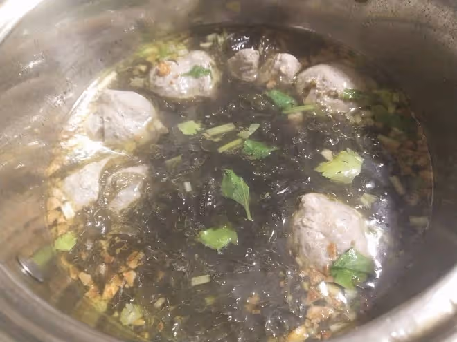紫菜牛肉丸湯，多一步超香