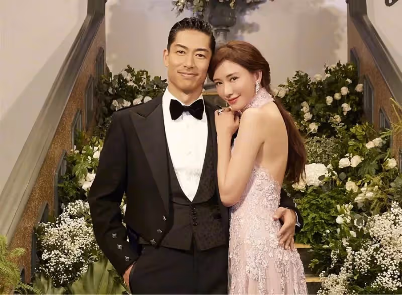 女神已成為人母!林志玲在紐約高檔餐廳被偶遇,47歲膚白貌美,戴9萬元手鐲露鎖骨