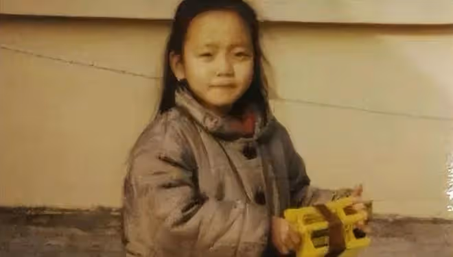 某28歲女星家中自殺,男友曝光私密視頻,父母卻在爭搶五十億遺產