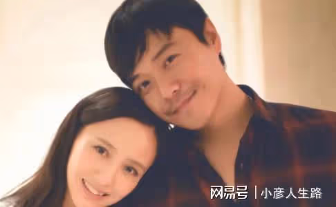 陳思誠新戀情疑曝光,當街與美女親密擁抱,女方身份被扒