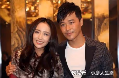 陳思誠新戀情疑曝光,當街與美女親密擁抱,女方身份被扒