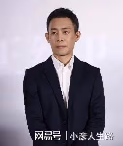 張譯:娶二婚的錢琳琳,錢也歸她管,成名後更愛她
