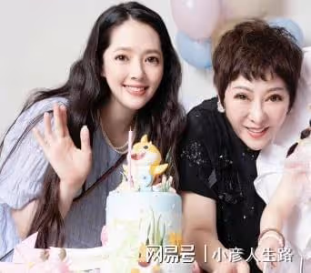 郭碧婷向太婆媳同框,兩個人越來越像,老公向佐卻不見身影引關注