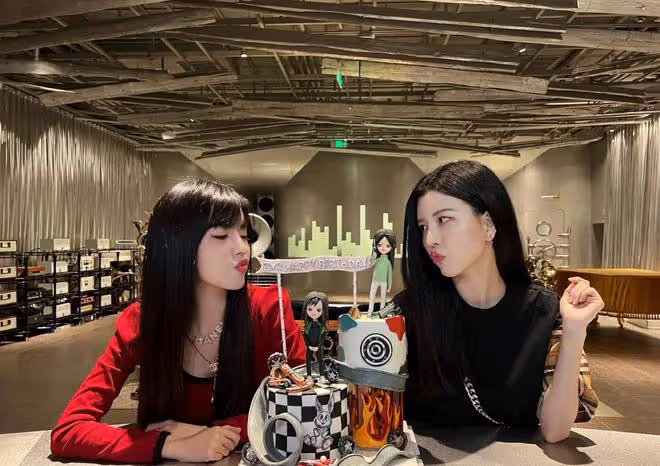 初見時驚艷眾人,成名後卻靈氣全無,這8位女星的臉變化太大了