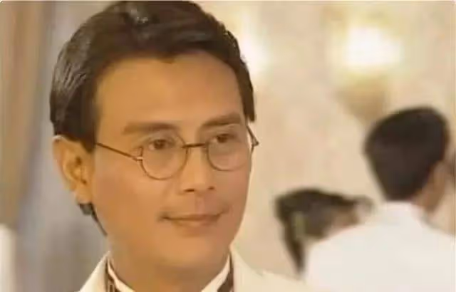 曾被譽為瓊瑤「御用男主」,因《一簾幽夢》走紅