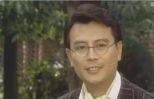 曾被譽為瓊瑤「御用男主」,因《一簾幽夢》走紅