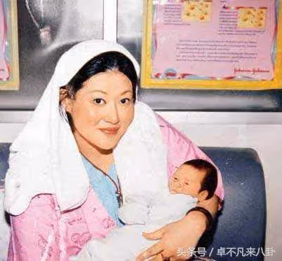 還記得已逝女星陳寶蓮兒子嗎？記者問邱黎寬是你什麼人？他的回答讓寬姐哽咽不語了.....