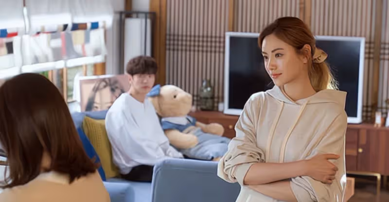 妻子洗澡時，男閨蜜發來「失戀了，求安慰」我替妻子回覆：來我家