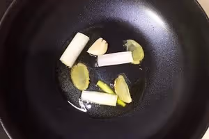 胡蘿蔔土豆絲
