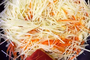 胡蘿蔔土豆絲