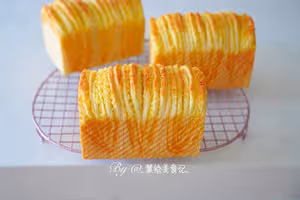 椰香滿滿的椰蓉土司~